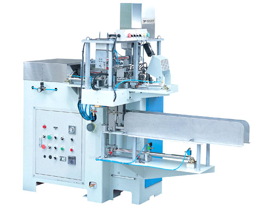 Paper tray forming machine